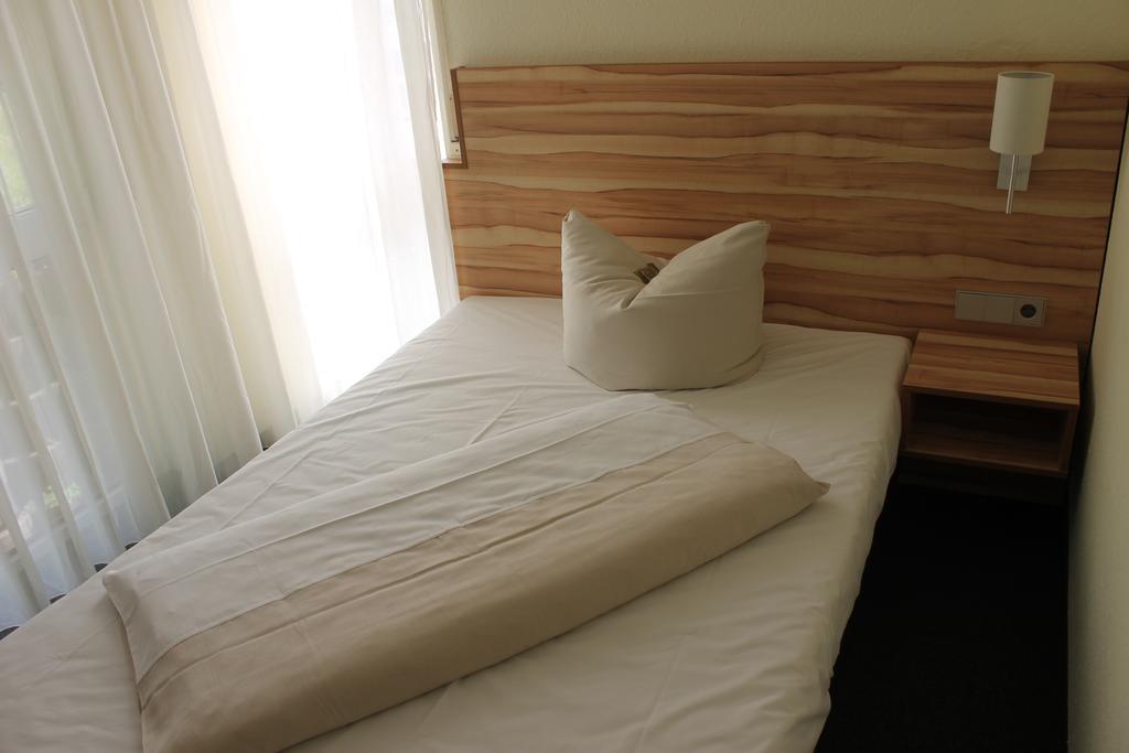 Hotel Weissach Am Neuenbuehl Chambre photo