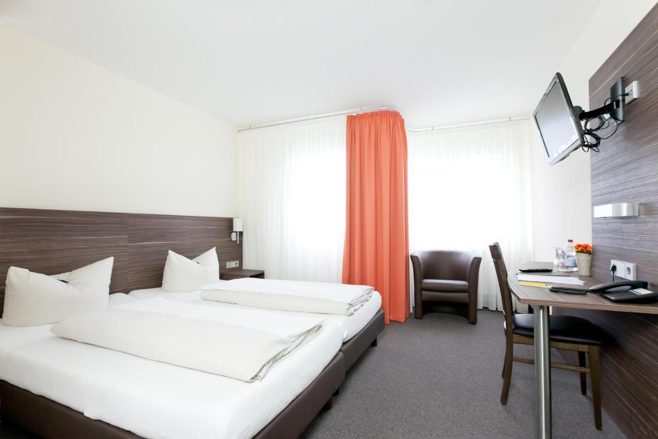 Hotel Weissach Am Neuenbuehl Chambre photo